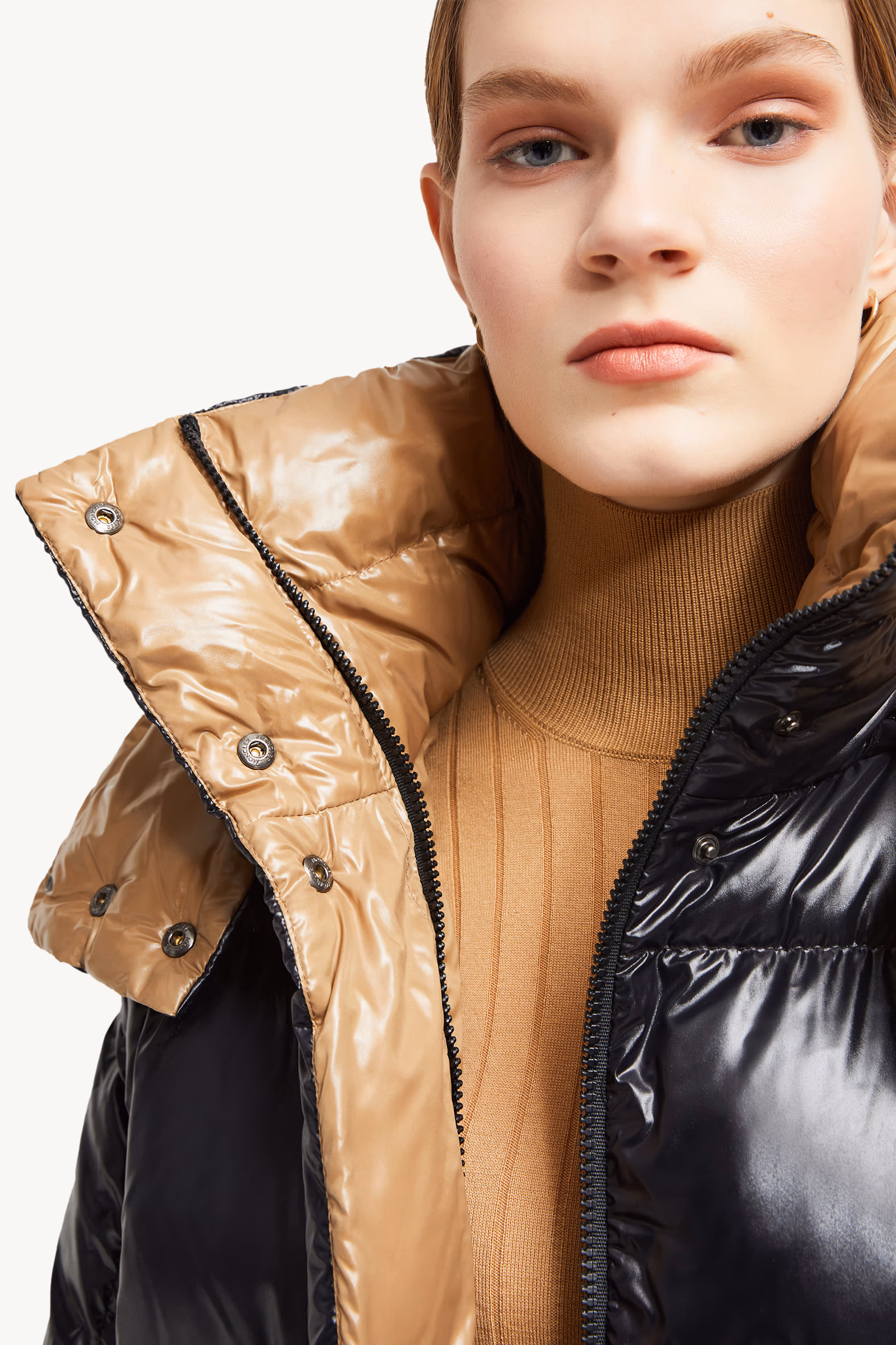 Parana Hooded Short Down Jacket Women Black Moncler 7